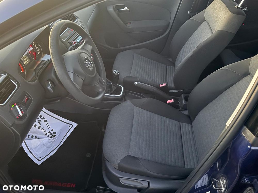 Volkswagen Polo 1.4 16V Basis - 16