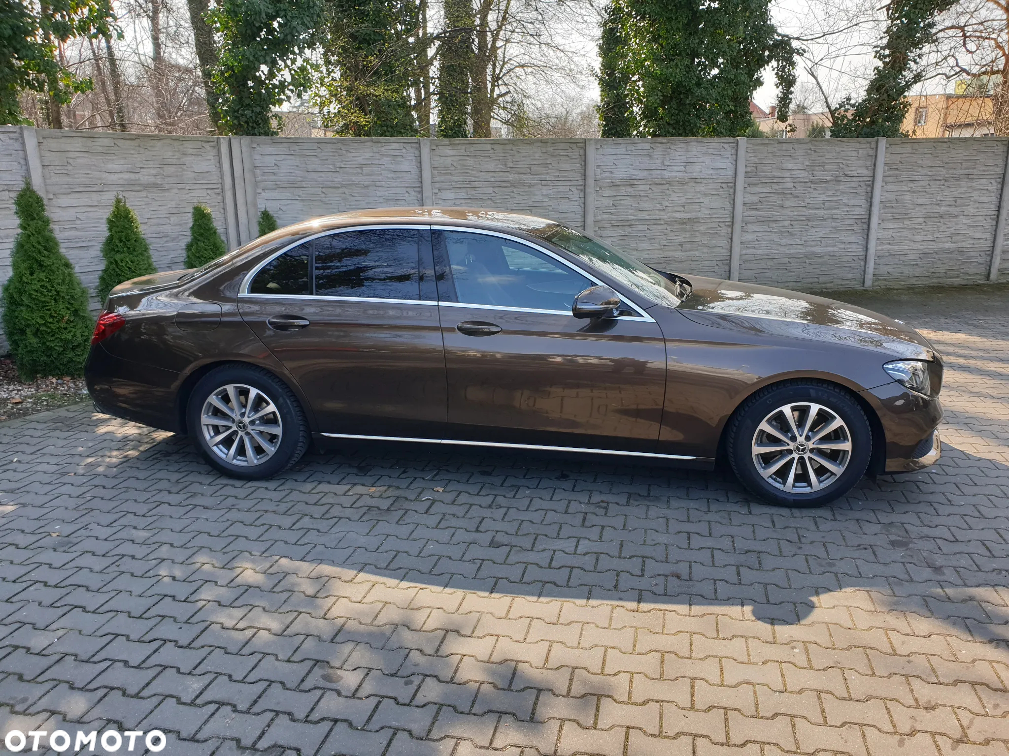 Mercedes-Benz Klasa E 220 d 4-Matic 9G-TRONIC - 5