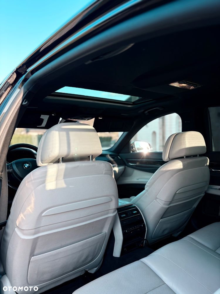 BMW Seria 7 730d xDrive Edition Exclusive - 7