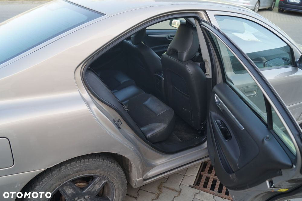 Volvo S60 - 26