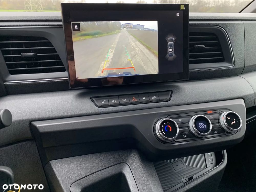 Renault Master Furgon L3H2 2.0 170KM AT9 - 6