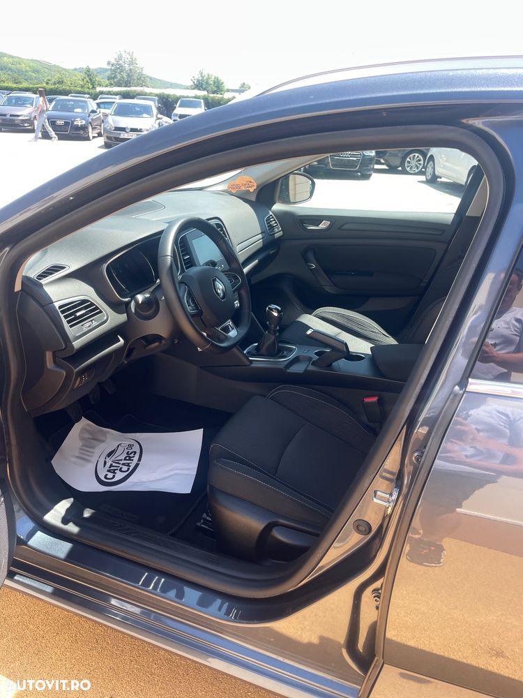 Renault Megane Blue dCi 116 Intens - 29