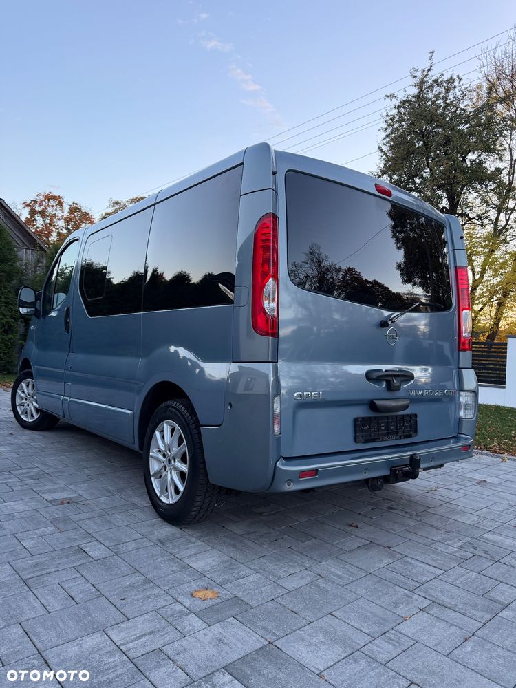 Opel Vivaro - 9