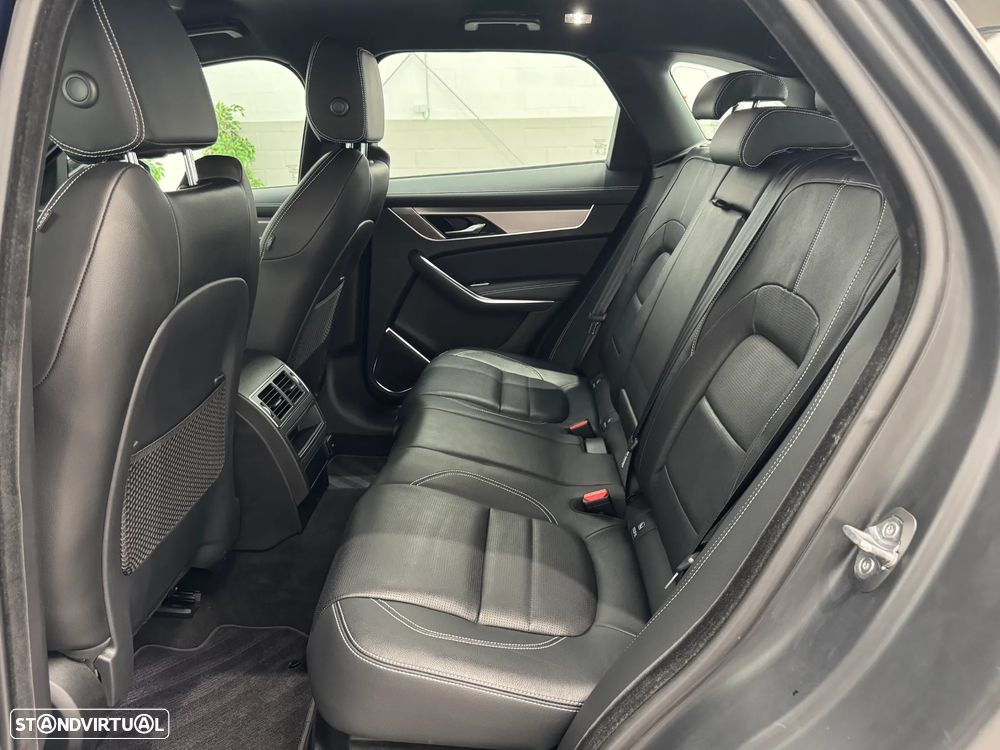 Jaguar F-Pace 2.0 P400e AWD R-Dynamic HSE - 32
