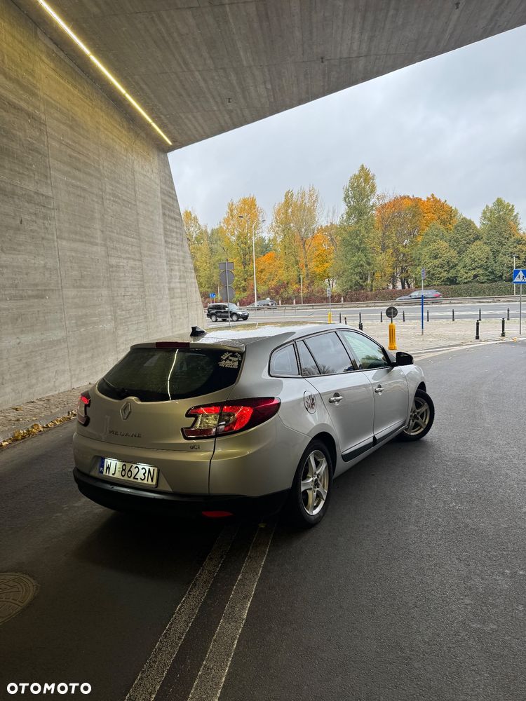 Renault Megane - 5