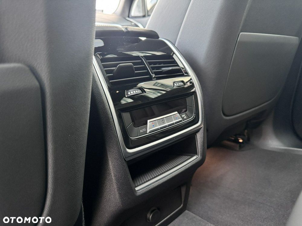 BMW X5 xDrive40i sport - 36