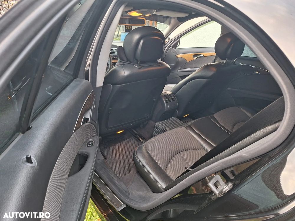 Mercedes-Benz E - 13