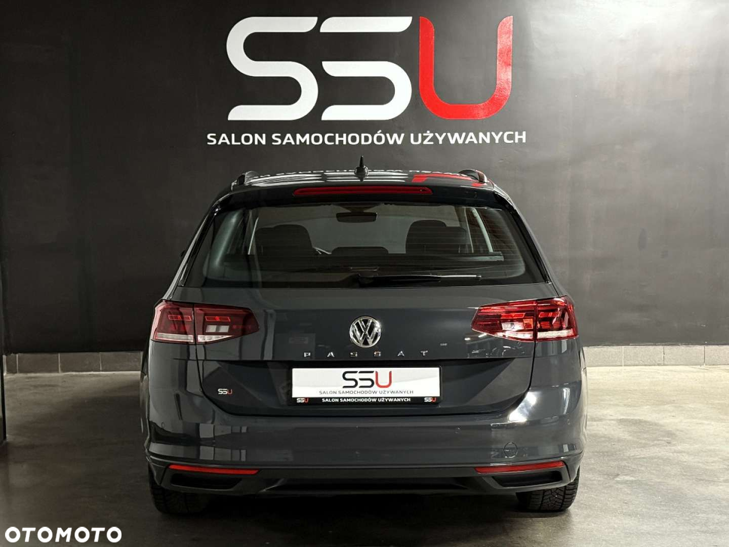 Volkswagen Passat - 14