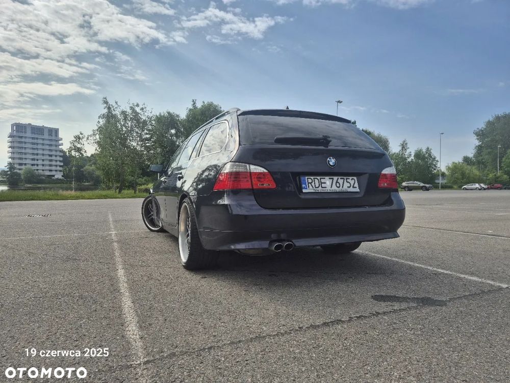 BMW Seria 5 525d Touring - 6