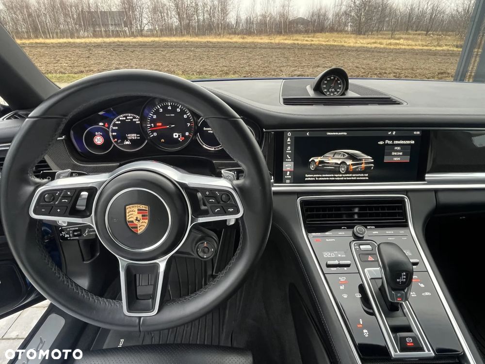 Porsche Panamera 4S - 16