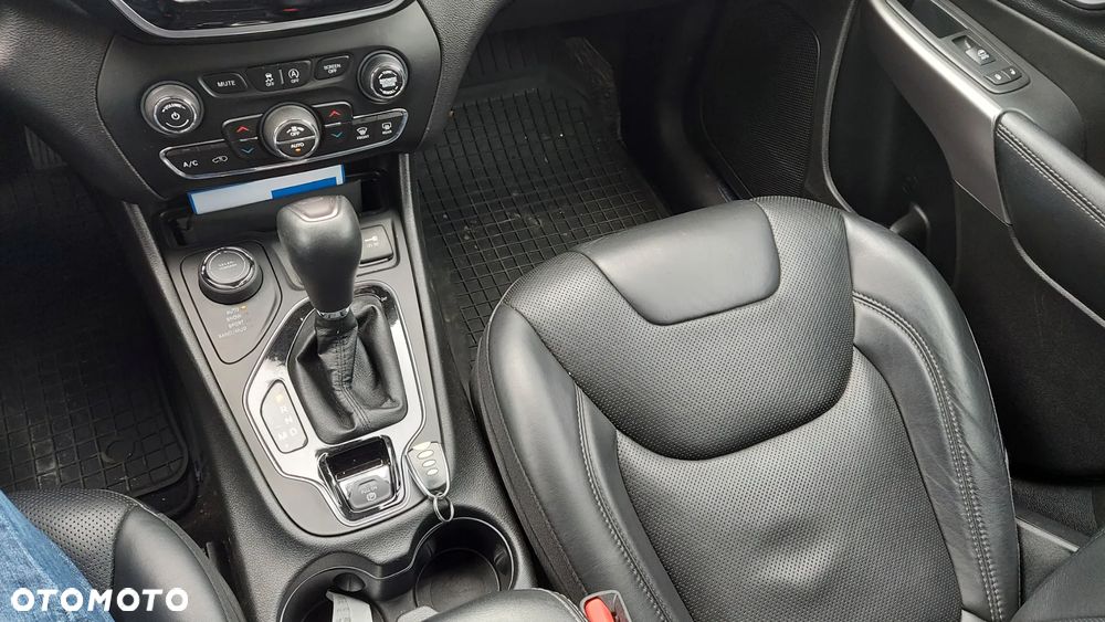 Jeep Cherokee 2.0 T Active Drive I Automatik Limited - 30