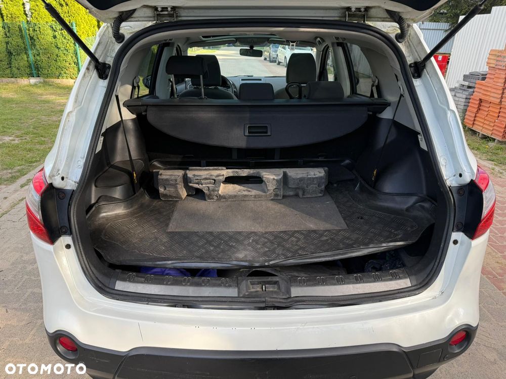Nissan Qashqai+2 - 33