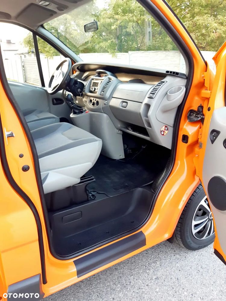 Opel Vivaro - 27