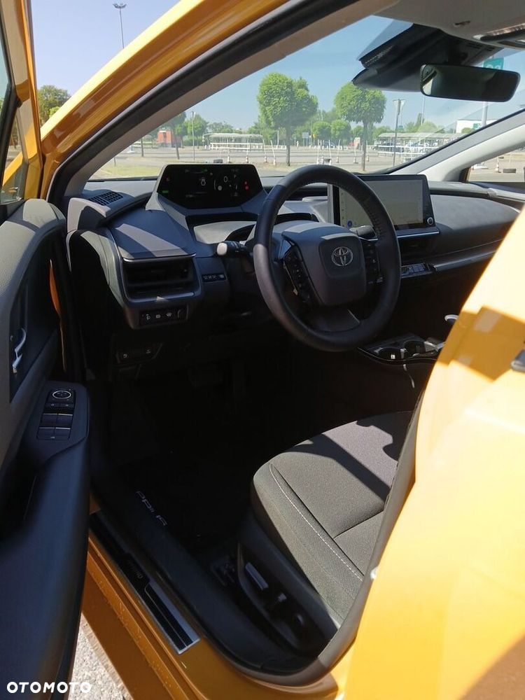 Toyota Prius - 18