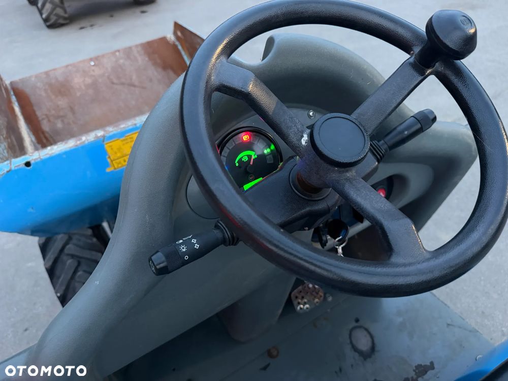 Wacker Neuson 1001 Wozidło Budowlane Rolnicze 4x4. Ładowność 1 tona. Wysokie podnoszenie+KIPER Wysoki! Sprowadzone z Norweskiej szkółki roślinnej. Maszyna Jak Nowa z Salonu 665 mtg. 2023 roku. Ani Deka luzów czy wycieków. Silnik Yanmar 3cyl. Potężna moc a maszyna bardzo mała i zwinna. Szybka wolna jazda. Oświetlenie rozbudowane. Wielka Okazja!  Jazda Rewers. Hydrostatic! Opony jak Nowe! - 32