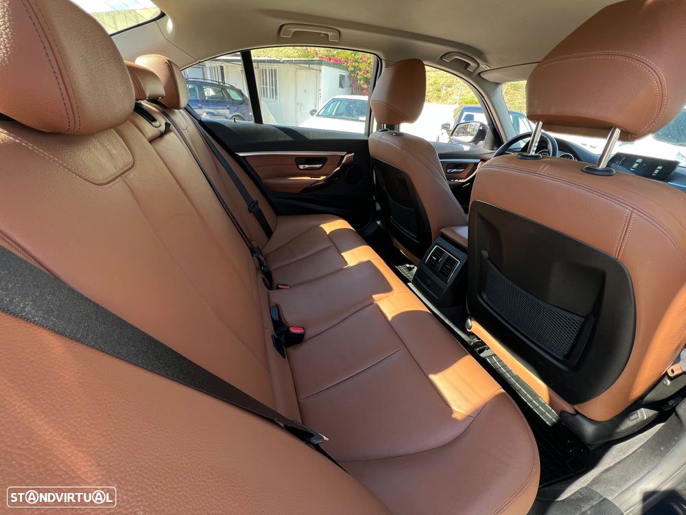 BMW 330 e iPerformance Line Luxury - 10