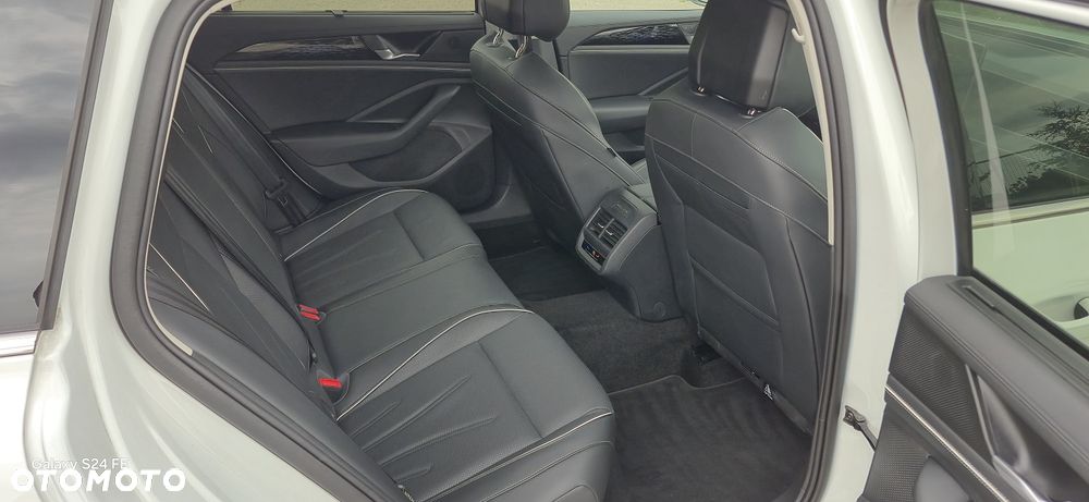 Volkswagen Passat - 27
