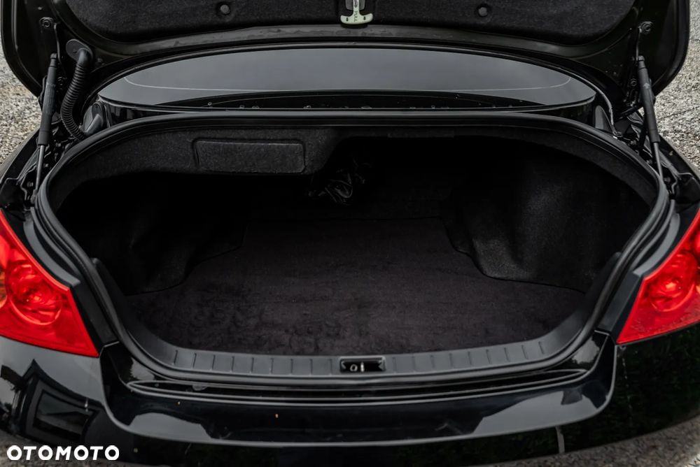 Infiniti G G37 S - 39