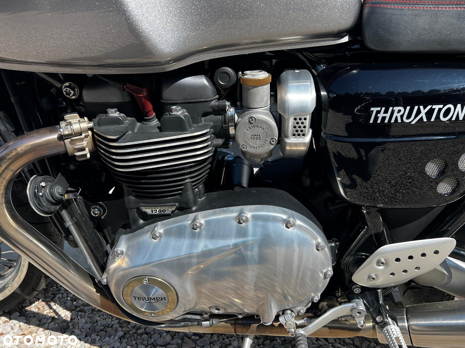 Triumph Thruxton - 7