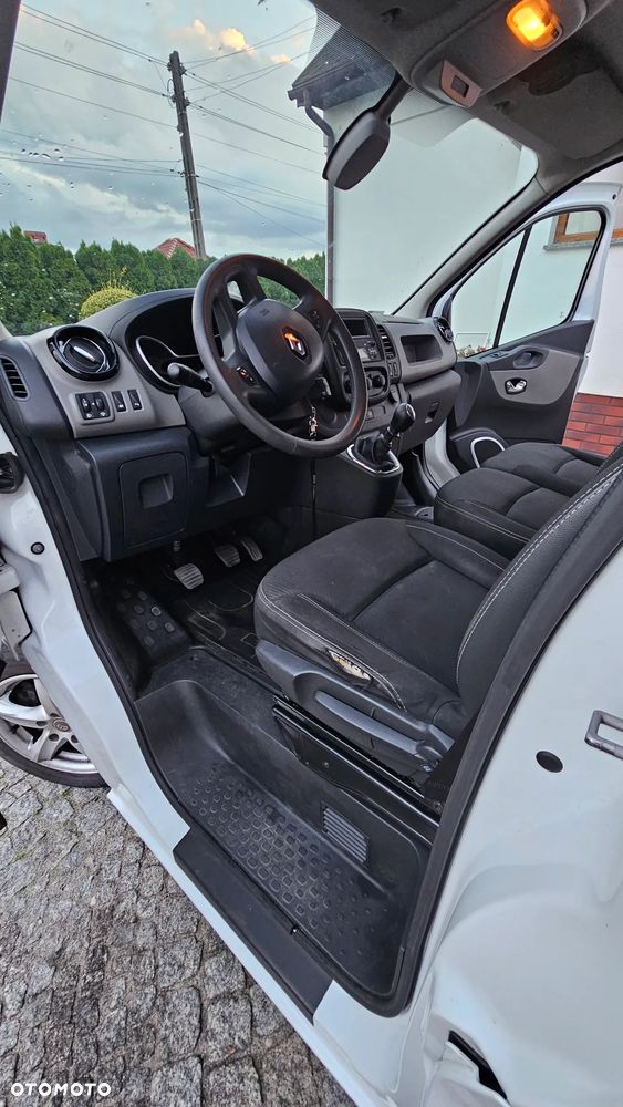 Renault Trafic - 8