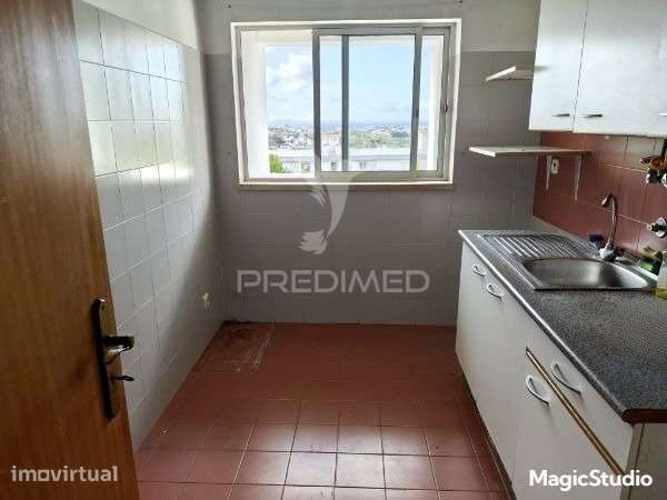 T1  Monte Caparica com parqueamento - Grande imagem: 2/28