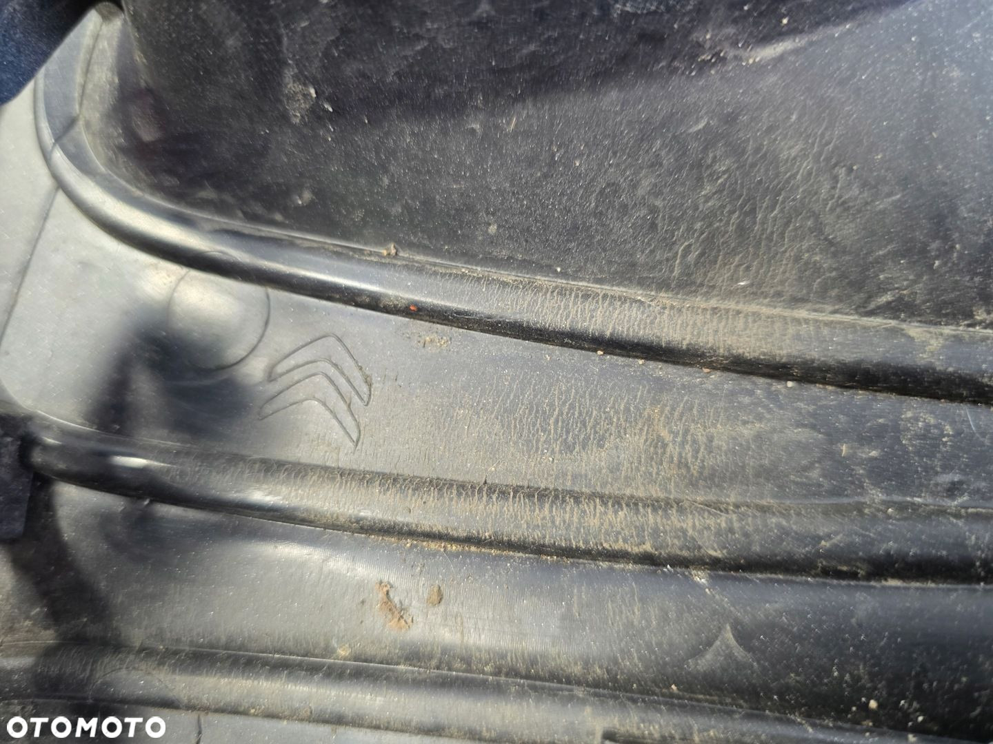 Kołpak 16" Citroen C3 III 9813687477 - 9
