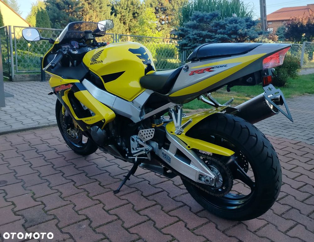 Honda CBR - 3