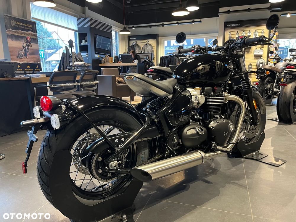 Triumph Bonneville Bobber - 9