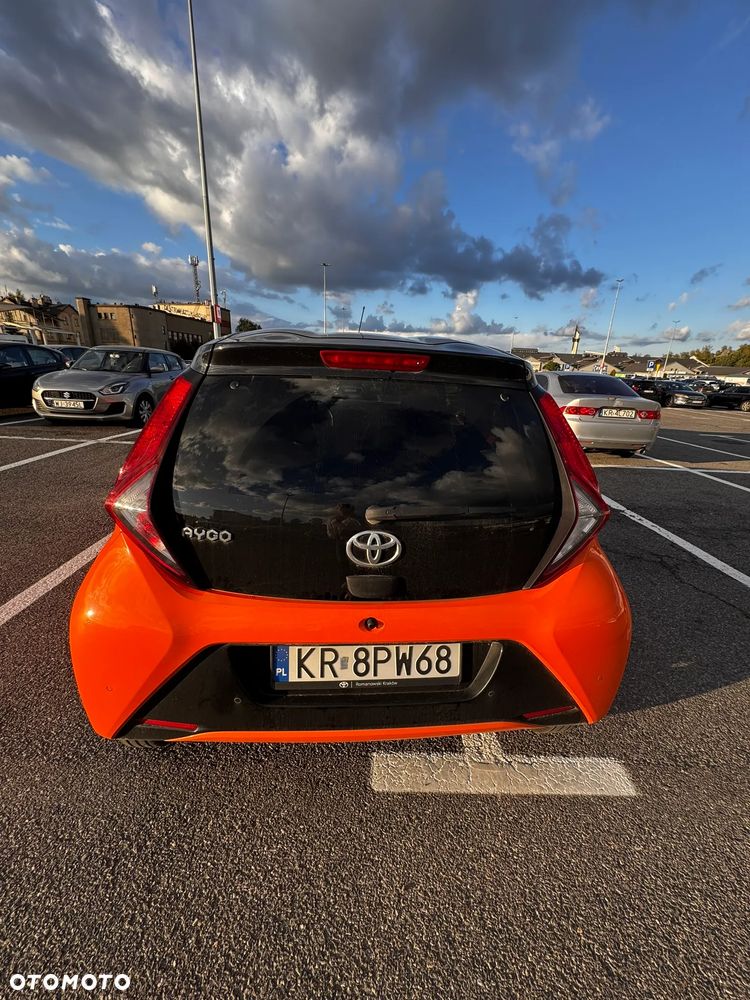 Toyota Aygo 1.0 VVT-i Black Edition - 2