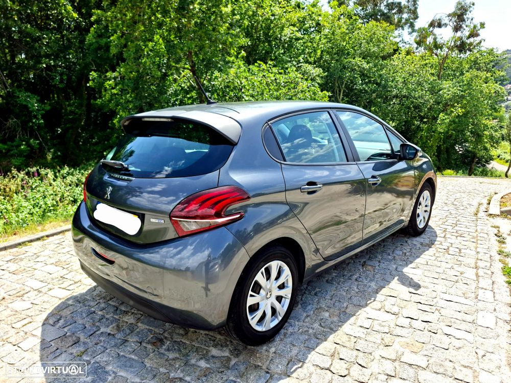 Peugeot 208 1.6 BlueHDi Style - 6