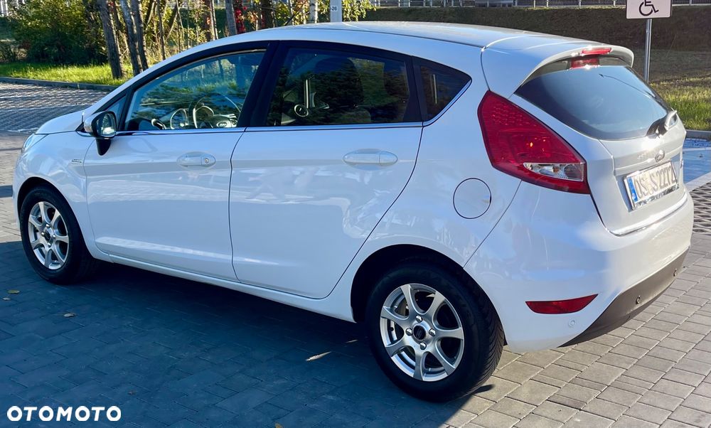 Ford Fiesta - 8
