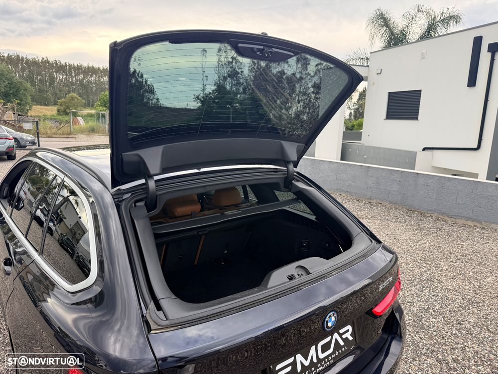BMW 530 e Pack Desportivo M - 54
