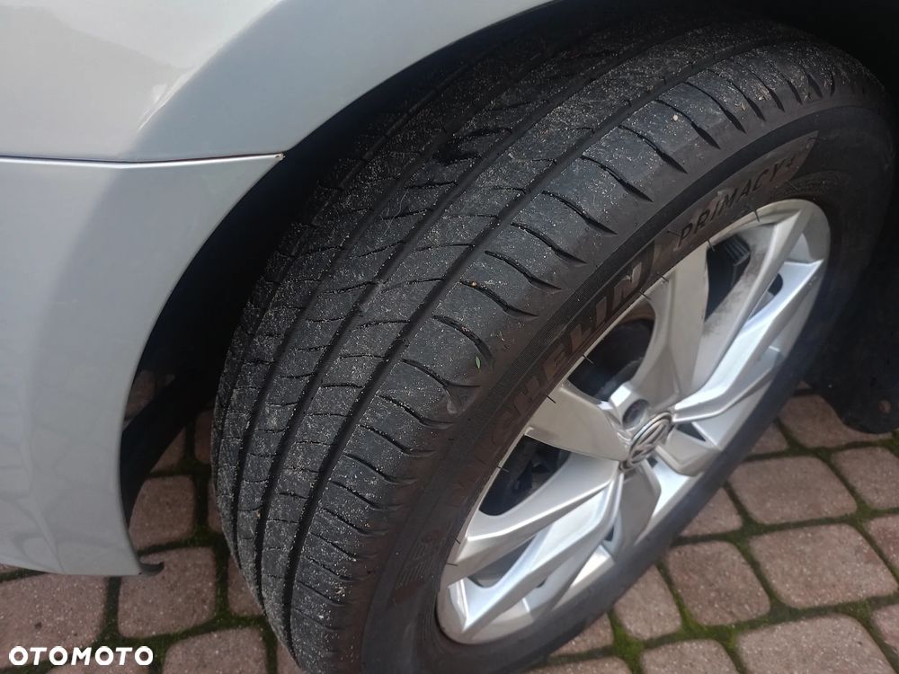 Volkswagen Golf - 15