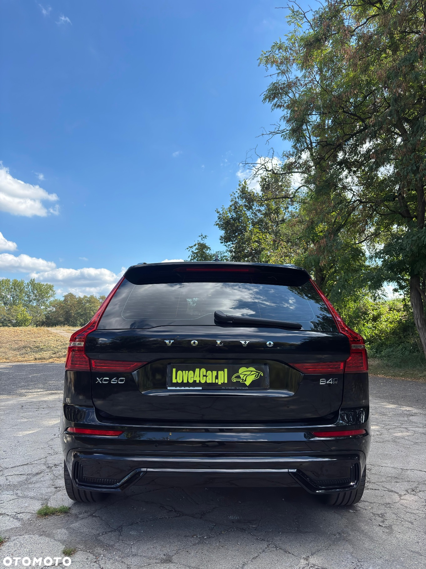 Volvo XC 60 D4 AWD R-Design - 18