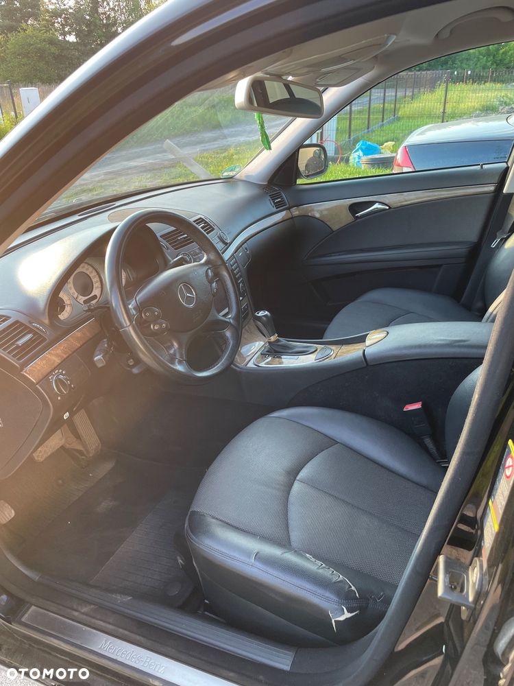 Mercedes-Benz Klasa E 280 CDI 4-Matic Avantgarde - 23