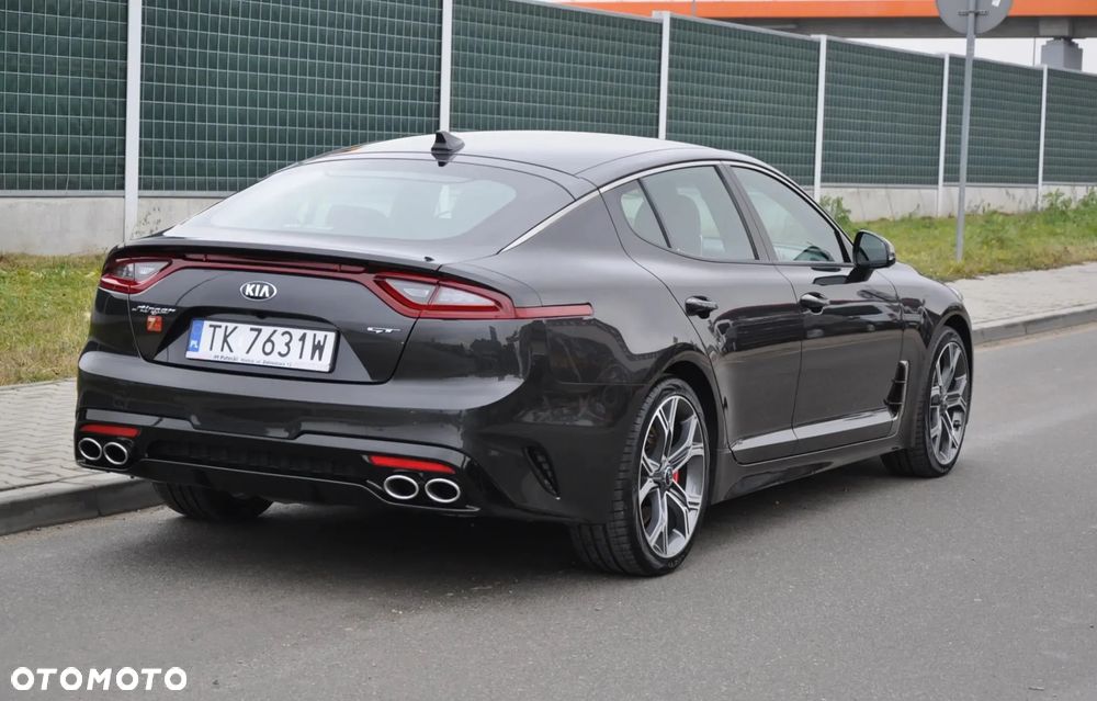 Kia Stinger - 7