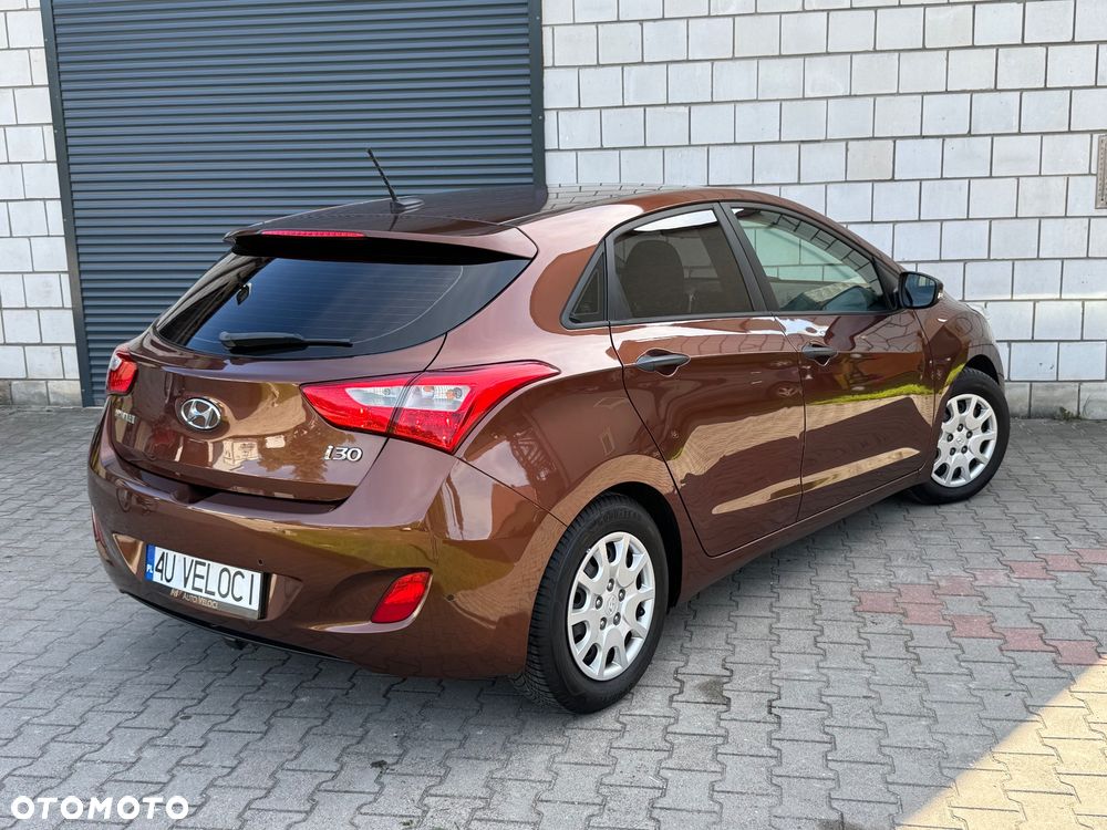 Hyundai i30 i30cw 1.4 Intro Edition - 3
