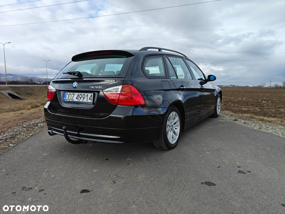 BMW Seria 3 - 13