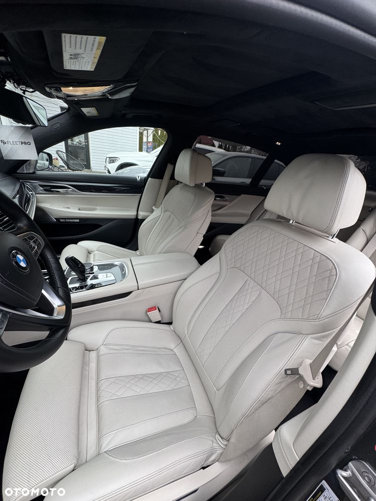 BMW Seria 7 750Li xDrive - 11