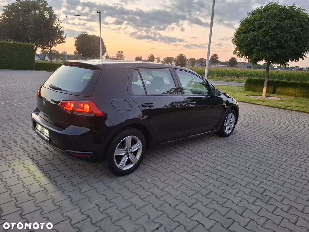 Volkswagen Golf - 4