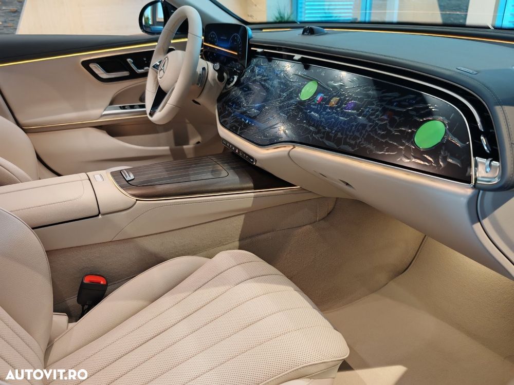 Mercedes-Benz E 300 4MATIC Aut. - 11