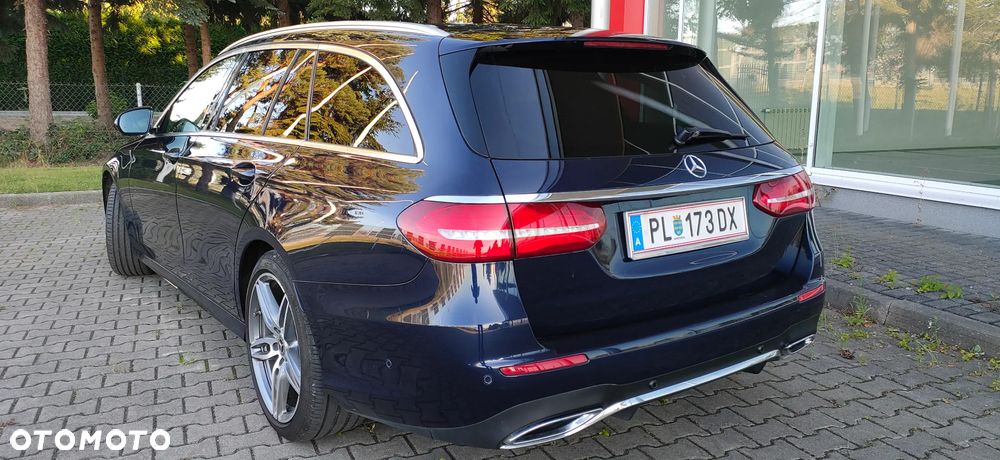 Mercedes-Benz Klasa E 220 d 4Matic 9G-TRONIC AMG Line - 17