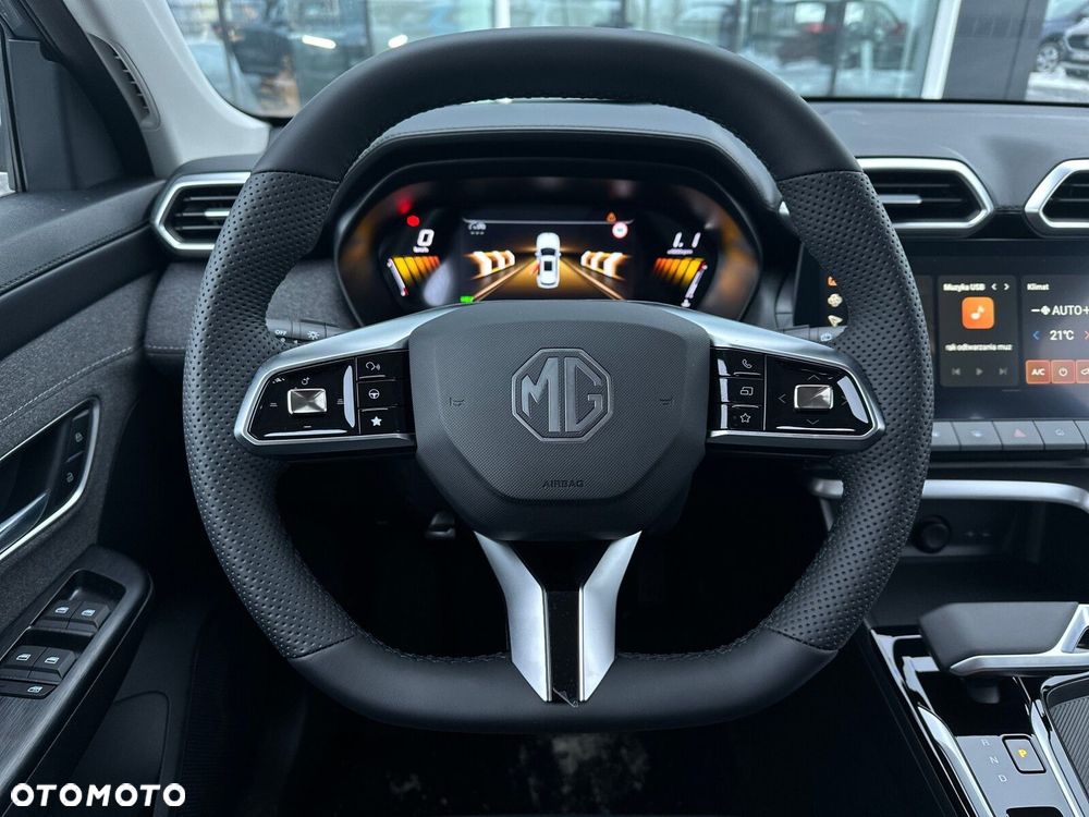 MG ZS Hybrid+ - 19