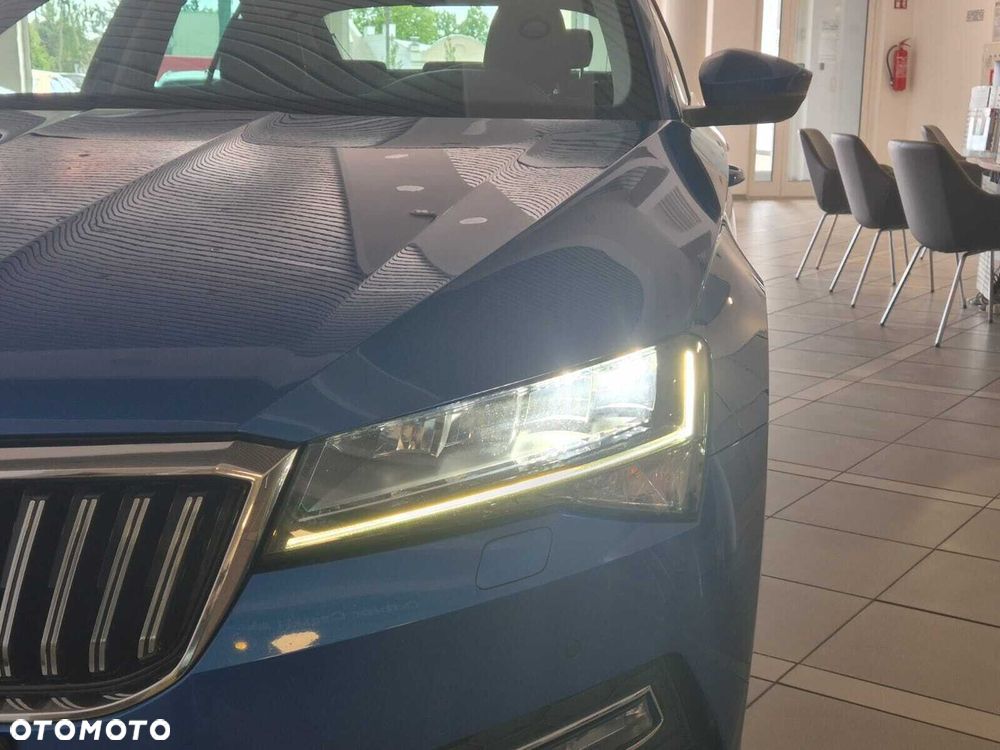 Skoda Superb 2.0 TDI SCR Style DSG - 10