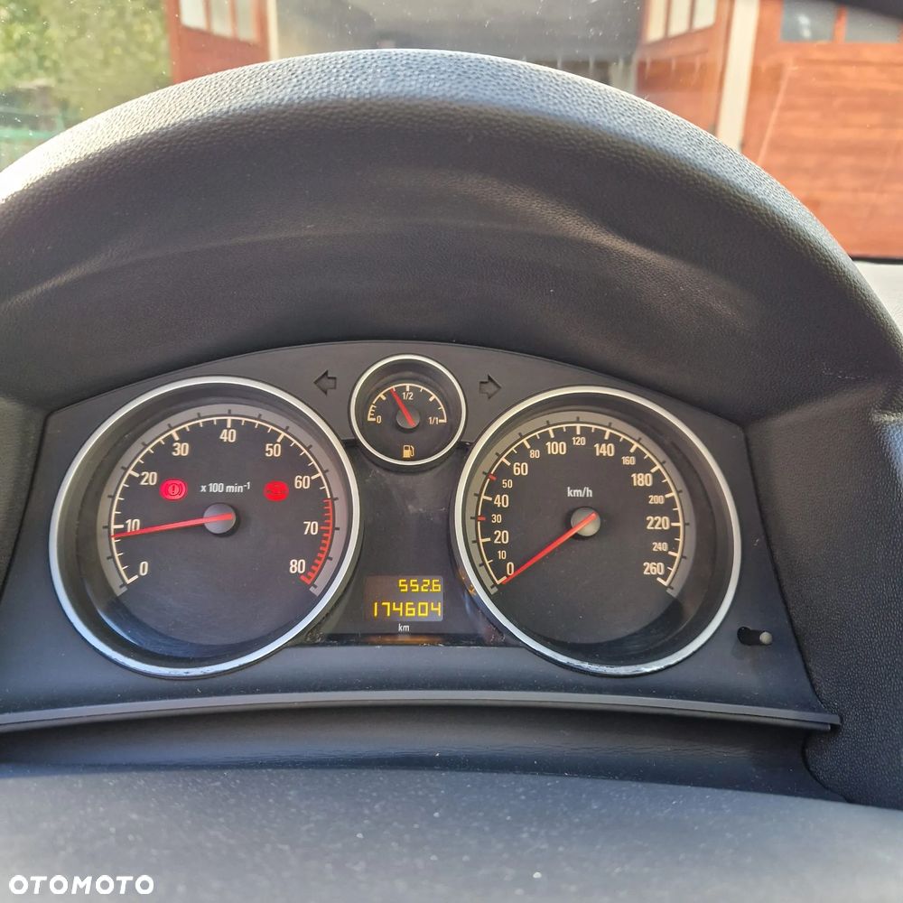 Opel Astra - 16