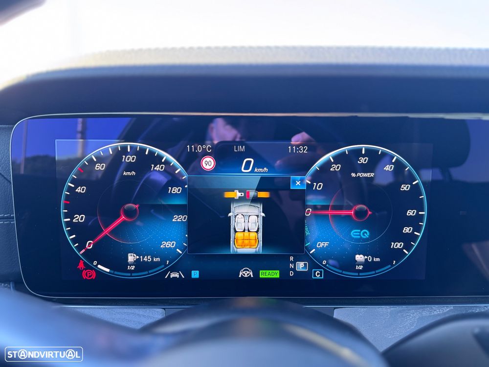 Mercedes-Benz E 300 de AMG Line - 26