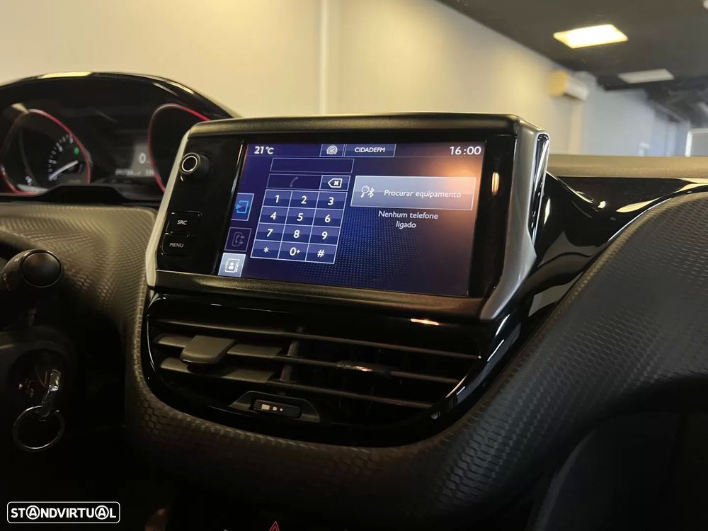 Peugeot 2008 1.2 PureTech GT Line - 25