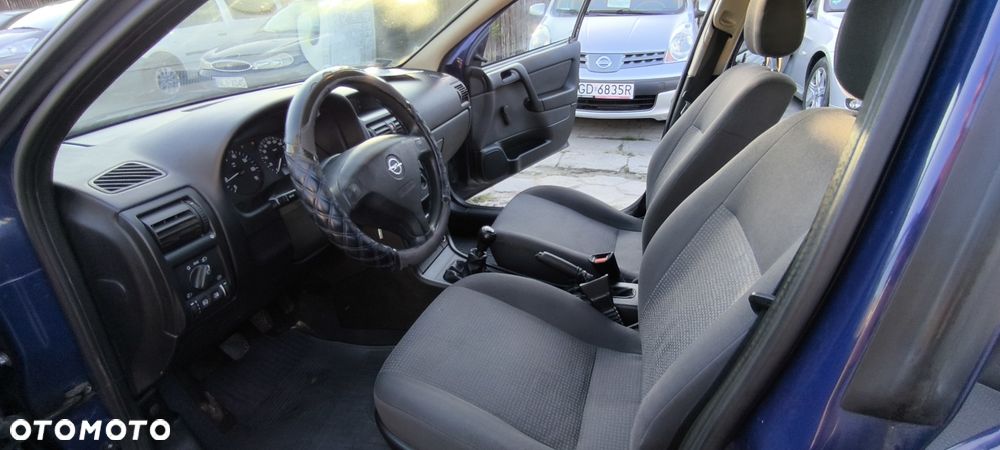Opel Astra - 8