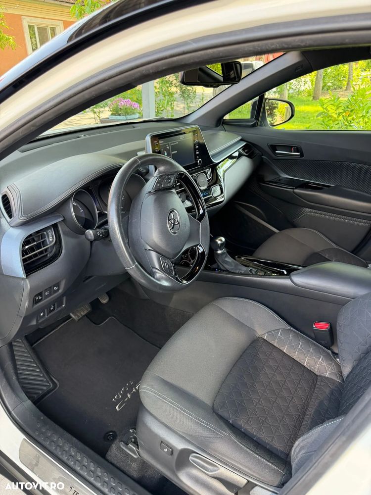 Toyota C-HR - 6