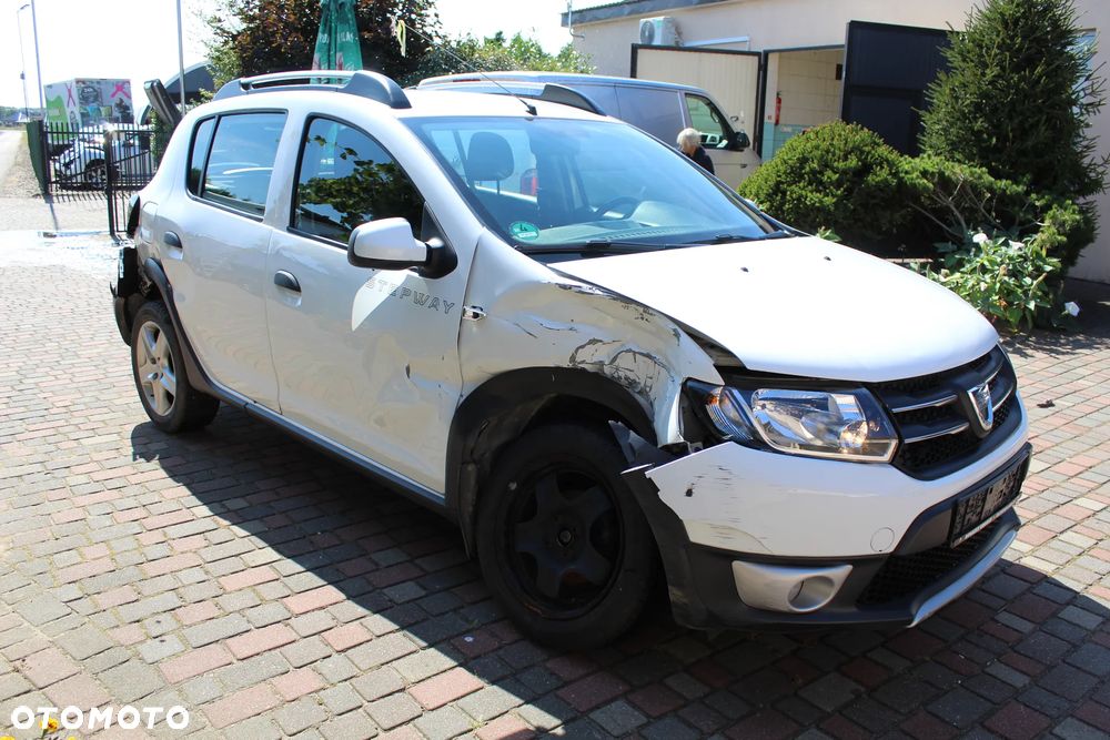 Dacia Sandero - 3